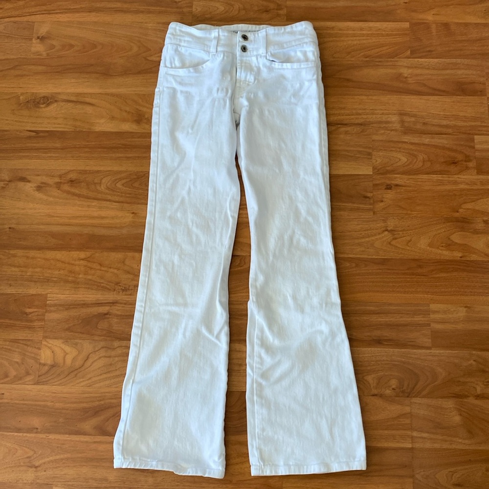 ❤️ BluJeanious White Bootcut Jeans Size 26